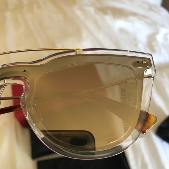 NWT Valentino clear acetate sunglasses w/silver HW - Picture 3 of 8